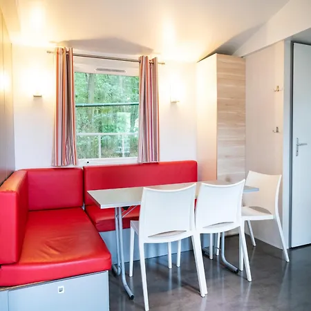 木屋 In With Patio Olloy-sur-Viroin